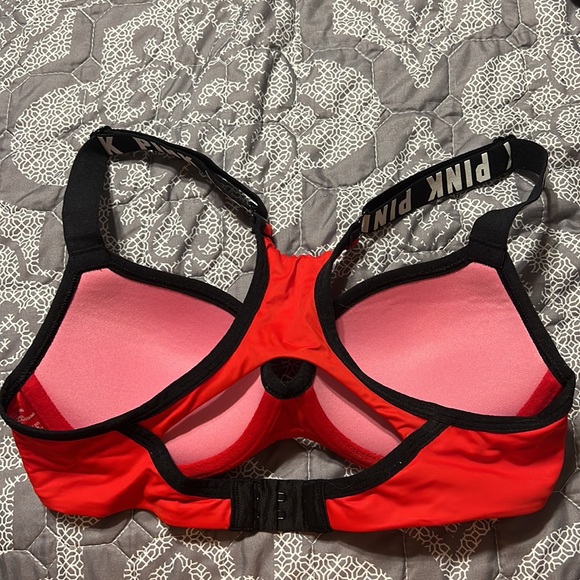 Victorias Secret Pink push up bra - Picture 2 of 3